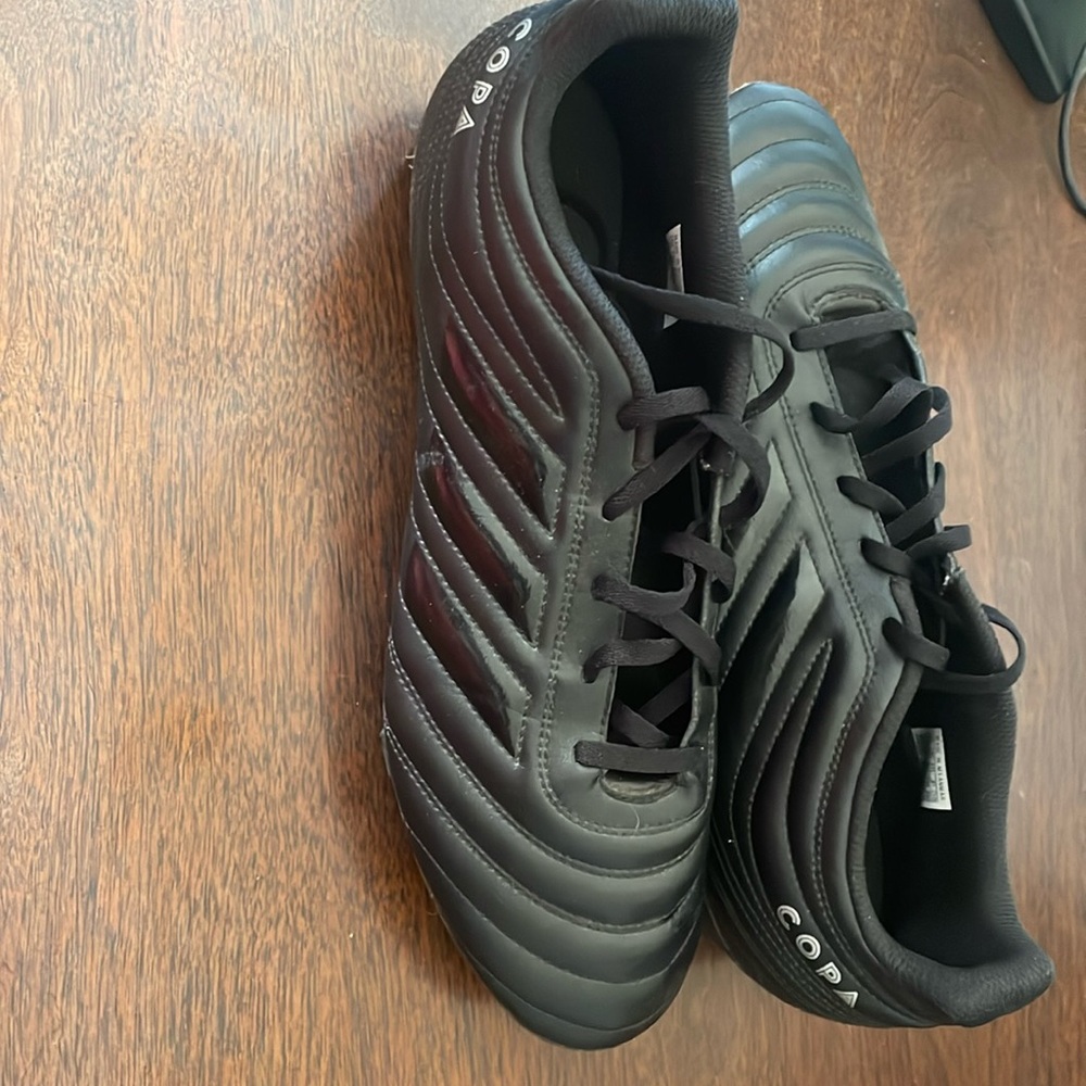 Adidas copa men’s soccer cleats new.